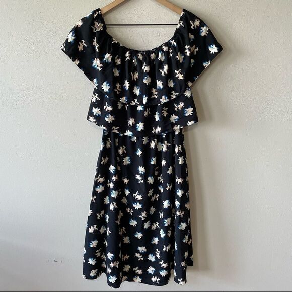 NWT Cooper and Ella Black Off The Shoulder Popcorn Dress - Size: Small - Picture 4 of 12